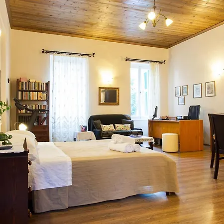 Appartement Psyri Neoclassical House Yard Free Parking Athènes