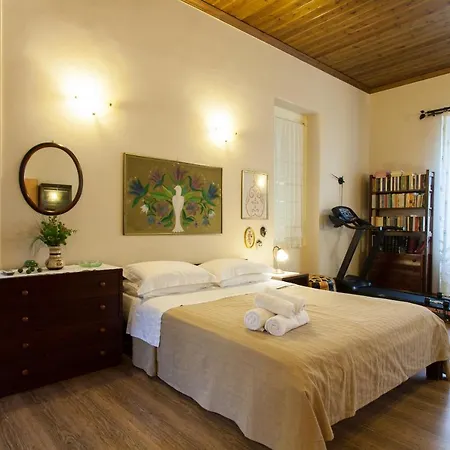 Psyri Neoclassical House Yard Free Parking *